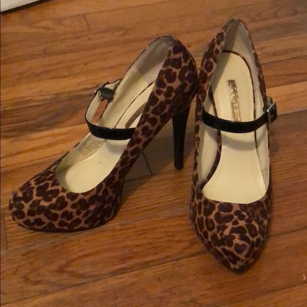 BCBG heels
